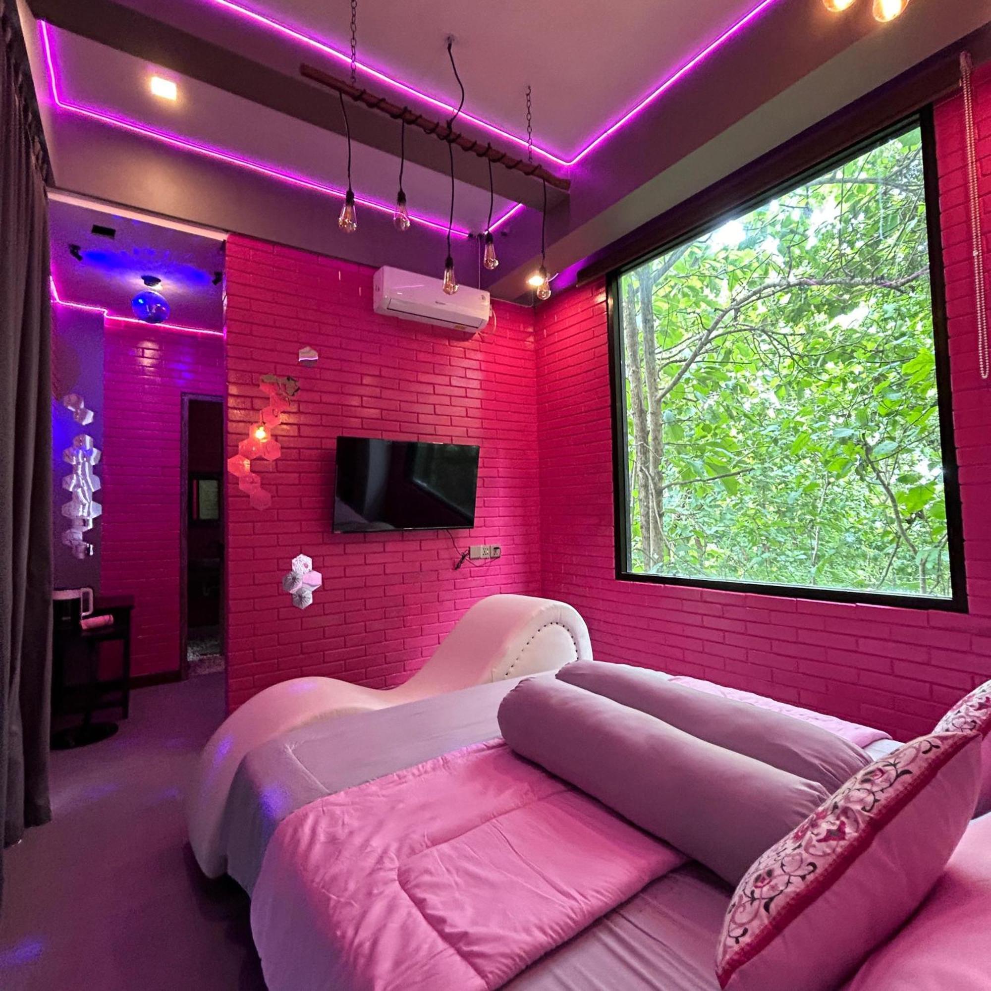 Yurooms Villapartment - Love Room Bali (Adults Only) Jimbaran Dış mekan fotoğraf